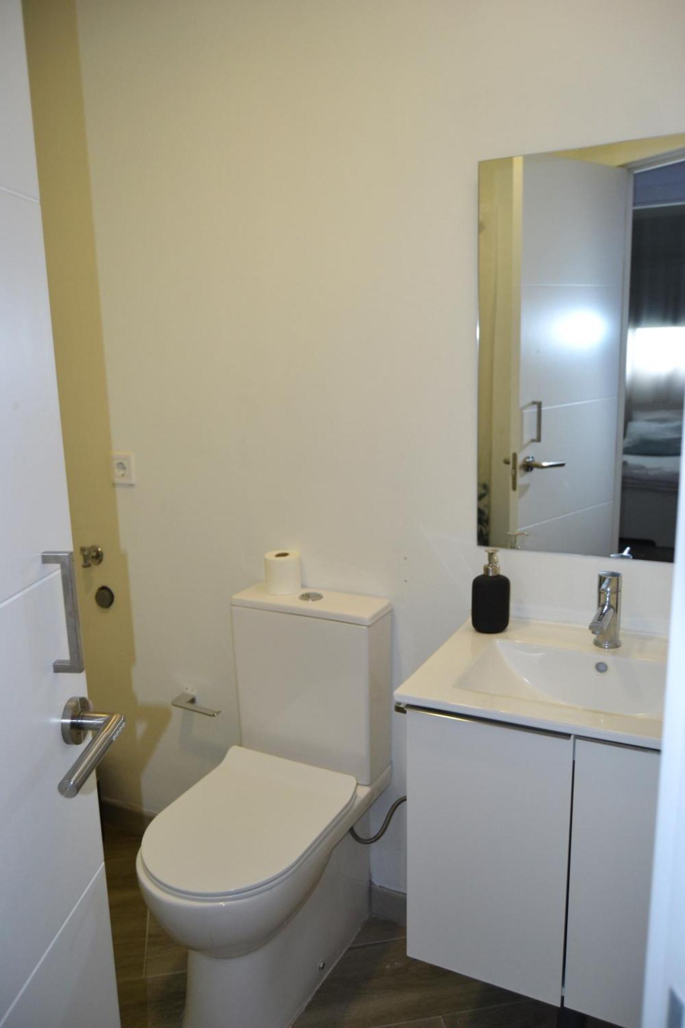 Room With Private Bathroom - Vivienda Vacacional Out Of Blue Santa Cruz de la Palma  Exterior foto